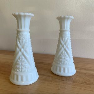 Pair of vintage Anchor Hocking Stars and Bars Pattern Milk Glass bud vases.
